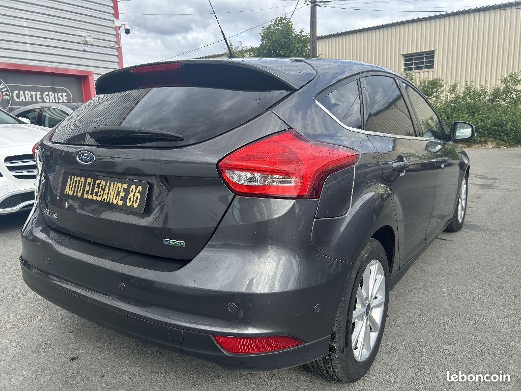 Ford Focus 1.0 EcoBoost 100 SetS 99g Trend (image 3)