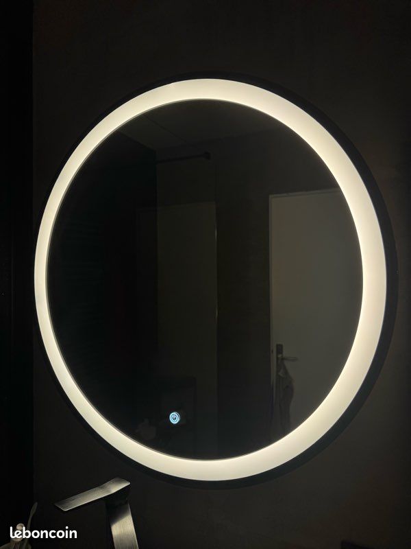Miroir salle de bain LED (image 1)
