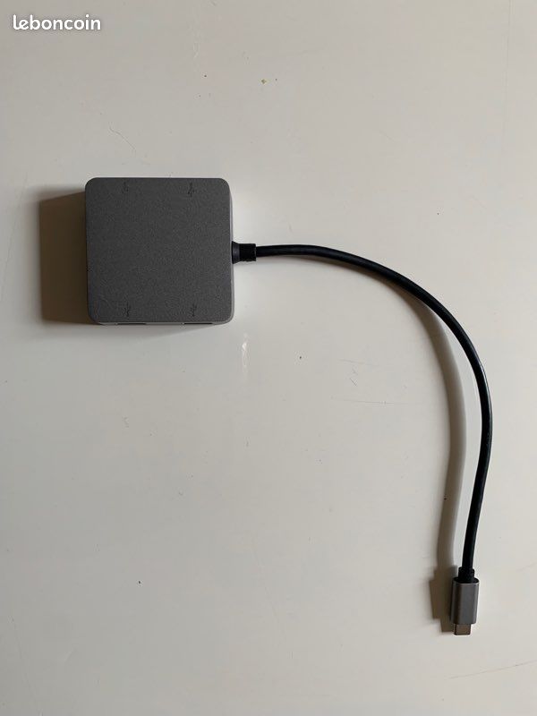 Adaptateur usb-c à usb 4 ports (image 1)