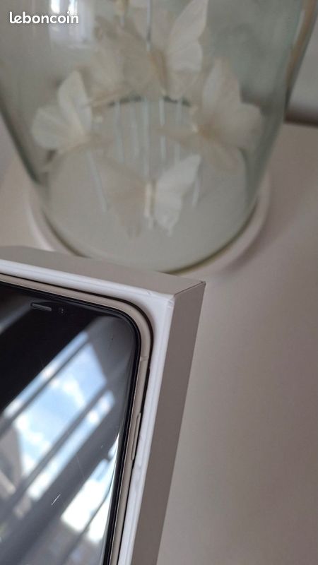Iphone 11 couleur blanc 64 GB (image 8)