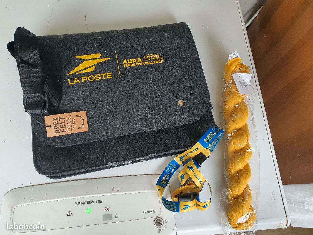 Sacoche &accessoires La Poste (image 1)