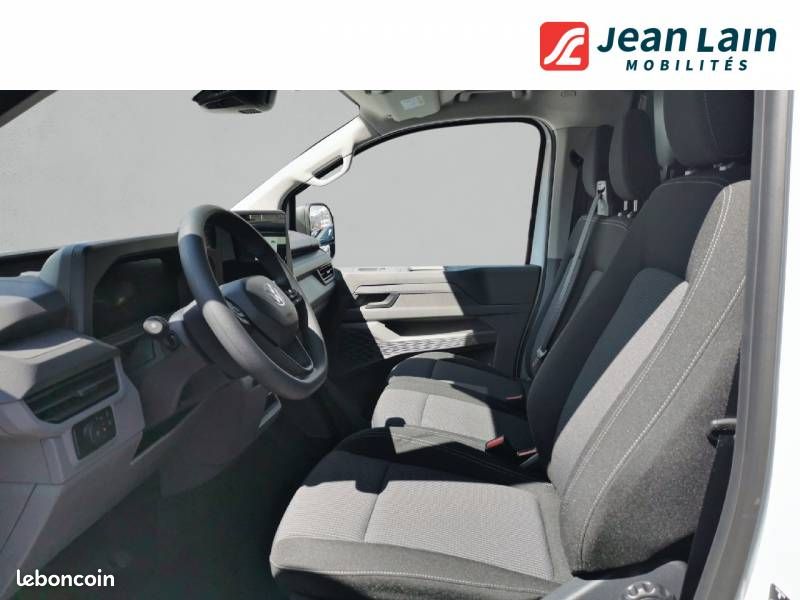 Volkswagen Transporter FOURGON VAN L1H1 2.0 TDI 150 BVA8 BUSINESS (image 18)