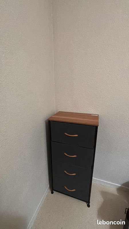 Commode (image 2)