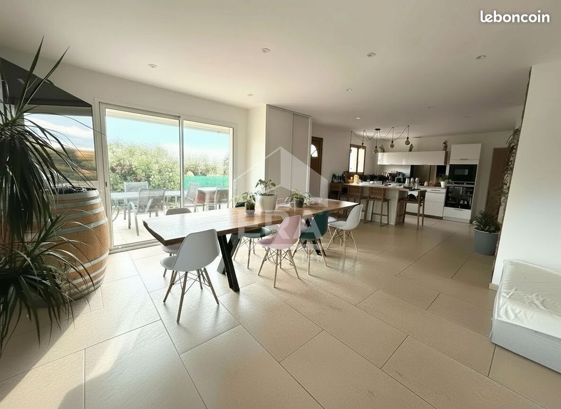 Maison 3 pièces 76 m² · à Vitrolles · 76 m² · 360 000 €