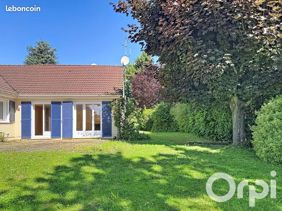 Maison 6 pièces 225 m² · à Ballainvilliers · 225 m² · 555 000 €