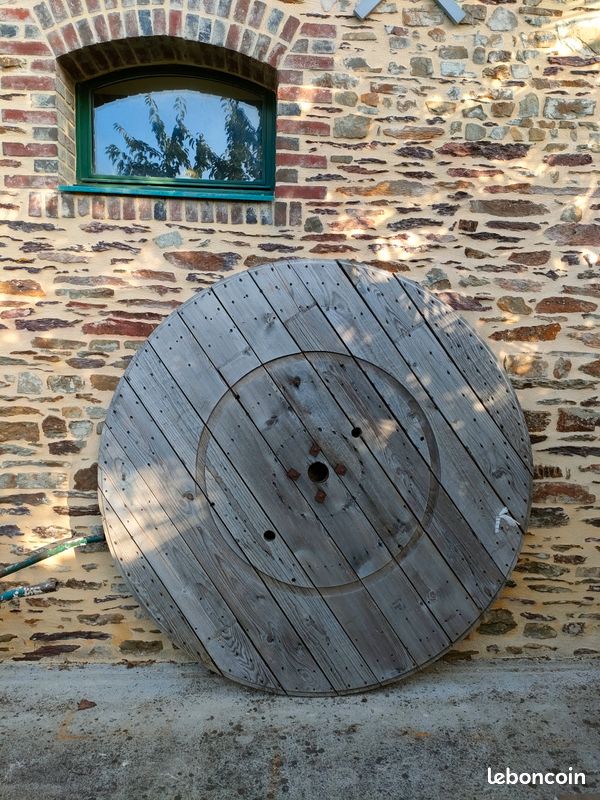 Roue en bois (image 1)