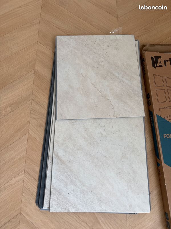 Dalle PVC effet travertin (image 2)