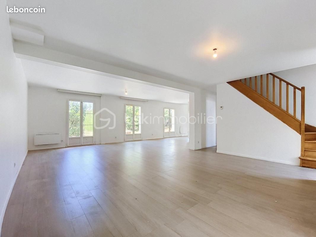 Maison 7 pièces 160 m² · à Vémars · 160 m² · 485 000 €