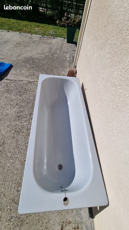 Baignoire et vasques de salle de bain (image 2)