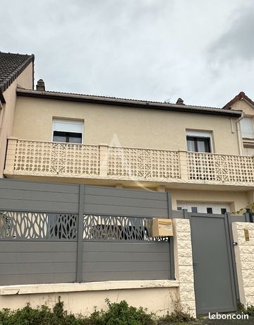 Maison 8 pièces 165 m²