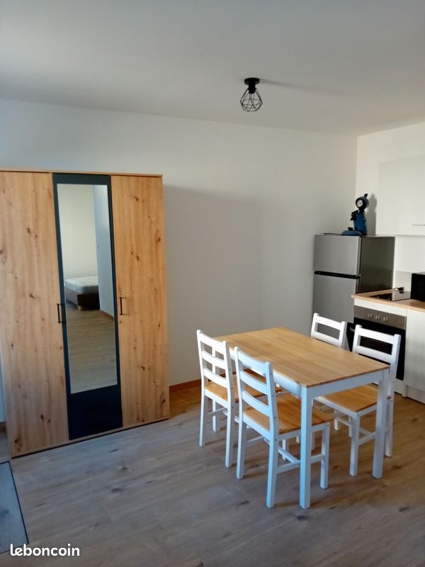 Appartement 1 pièce 30 m² · à Montrond-les-Bains · 30 m² · 450 €/mois