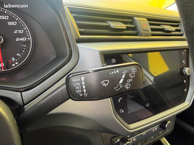 Seat Arona 1.6 TDI 95 Style Business Carplay Régul Clim auto (image 27)