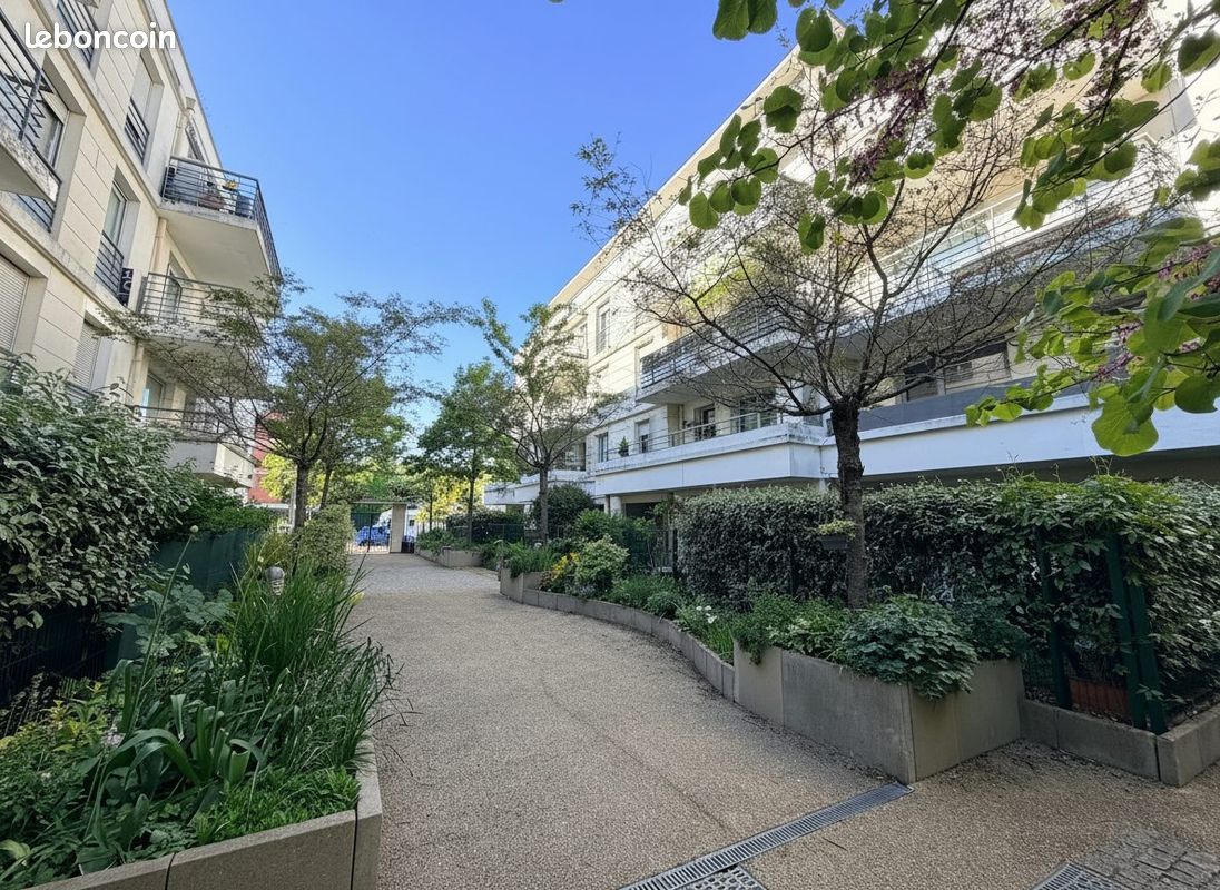 Appartement 2 pièces 43 m² · à Noisiel · 43 m² · 175 000 €