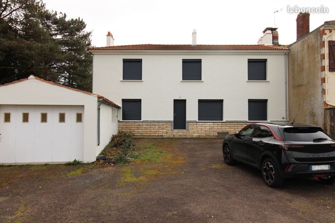 Maison entièrement rénovée à vendre – Centre-ville d’Aizenay