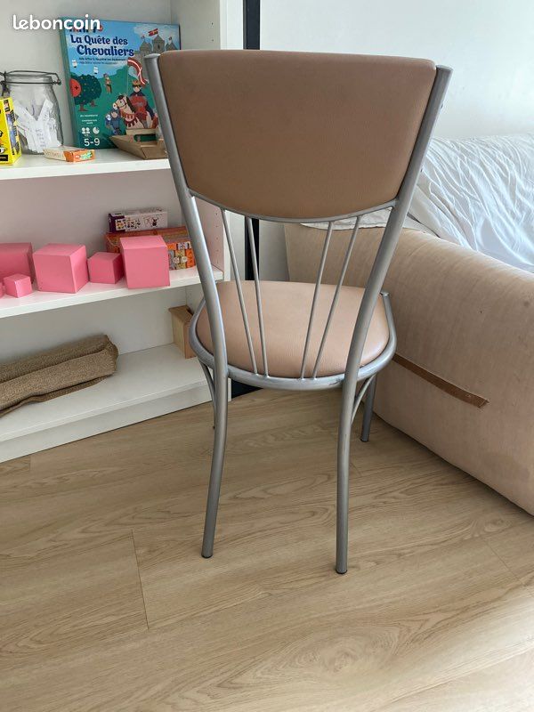 3 chaises (image 2)