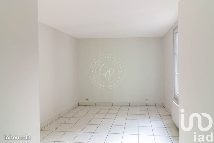 https://img.leboncoin.fr/api/v1/lbcpb1/images/98/7c/06/987c06590251e833fbb0cdc4e1e82566d6d0ca64.jpg?rule=ad-image