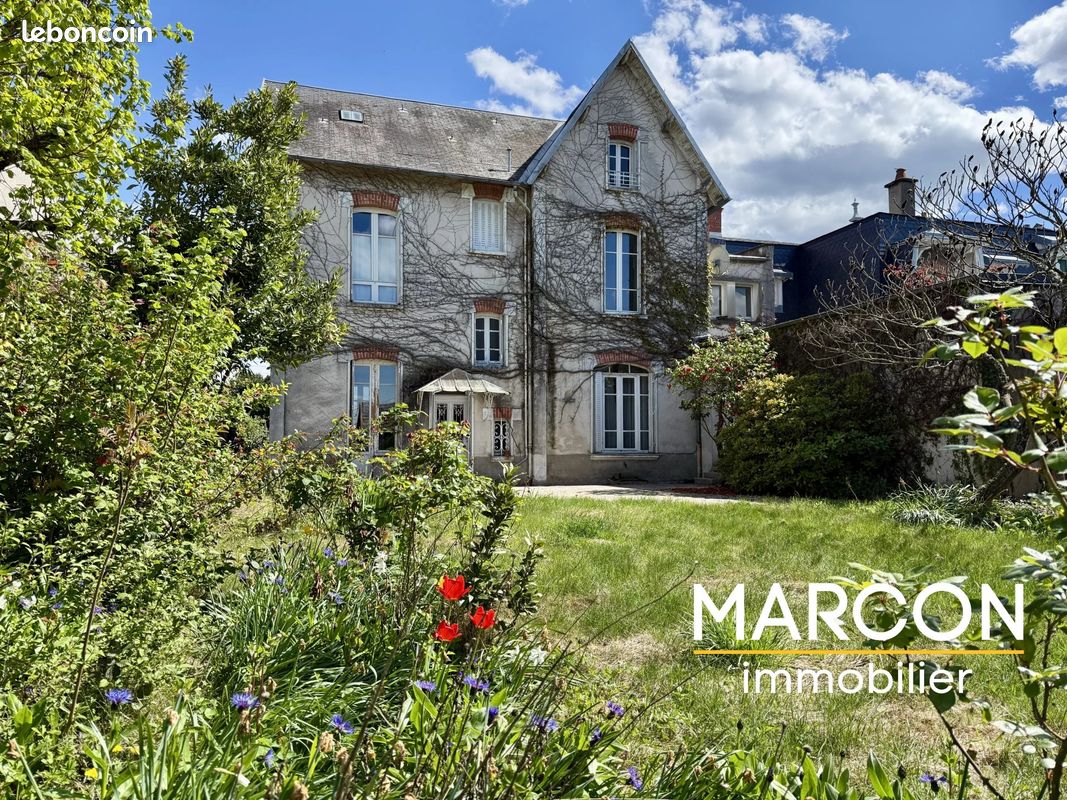 Maison 11 pièces 218 m² · à Gueret · 218 m² · 137 000 €