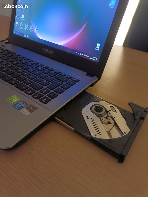 PC Portable ASUS 15,6" - I3 3120M - 12 Go RAM - SSD - Windows 11