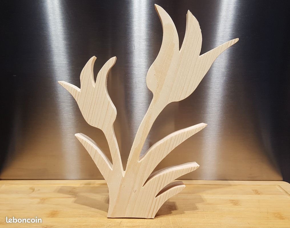 2 tulipes en bois (image 1)