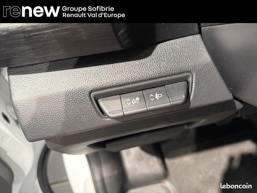 Renault Trafic FOURGON FG BLUE DCI 130 L1H1 3T GSR2 ADVANCE (image 15)