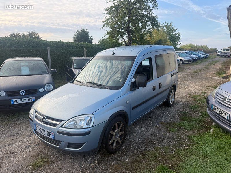 Opel combo 1.3cdti 75cv boîte automatique (image 1)