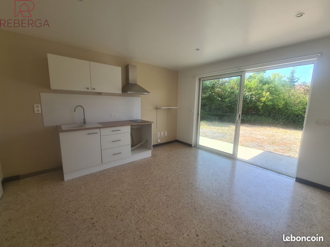 Appartement 2 pièces 30 m² · à Castres · 30 m² · 450 €/mois