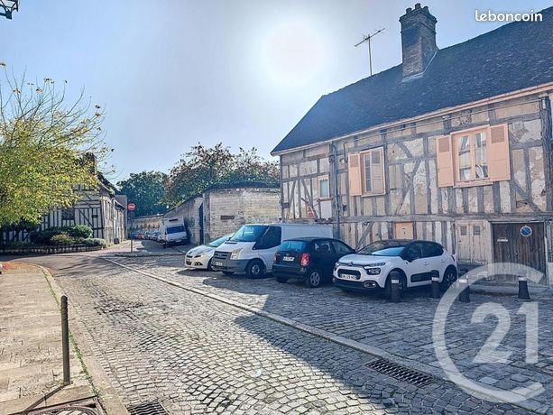 Maison 7 pièces 213 m²