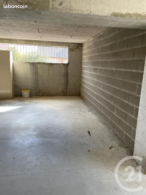 Parking 20 m² · à Hettange-Grande · 20 m² · 90 €