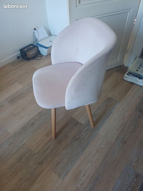 Chaise en velours (image 2)