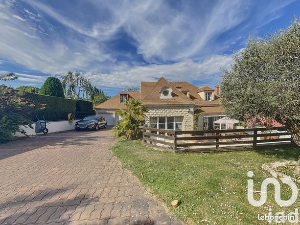 Maison 6 pièces 228 m²