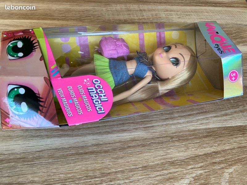 Poupée Unique Eyes - Neuve en boîte (image 11)