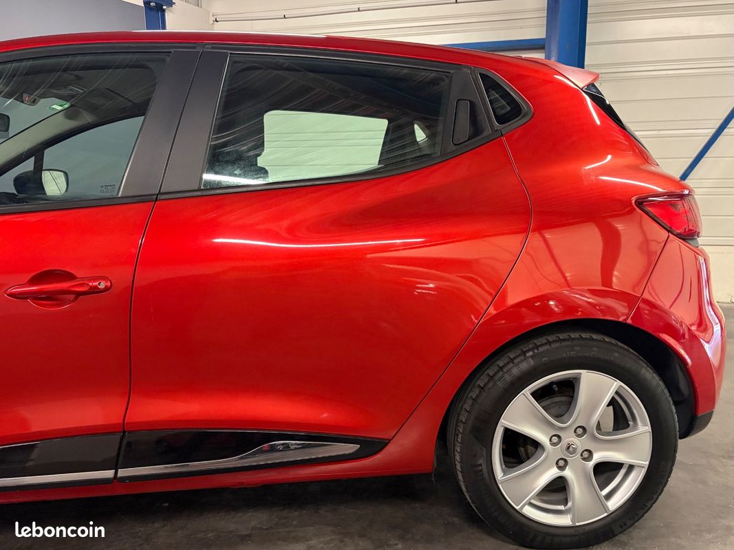 Renault CLIO IV Dynamique 1.2 73ch REGULATEUR - GPS - BLUETOOTH (image 25)