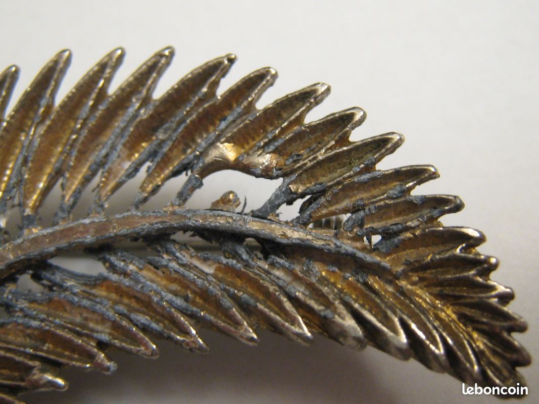 Broche Vintage En Forme De Plume - Métal Doré - Bon état - Sans Marque