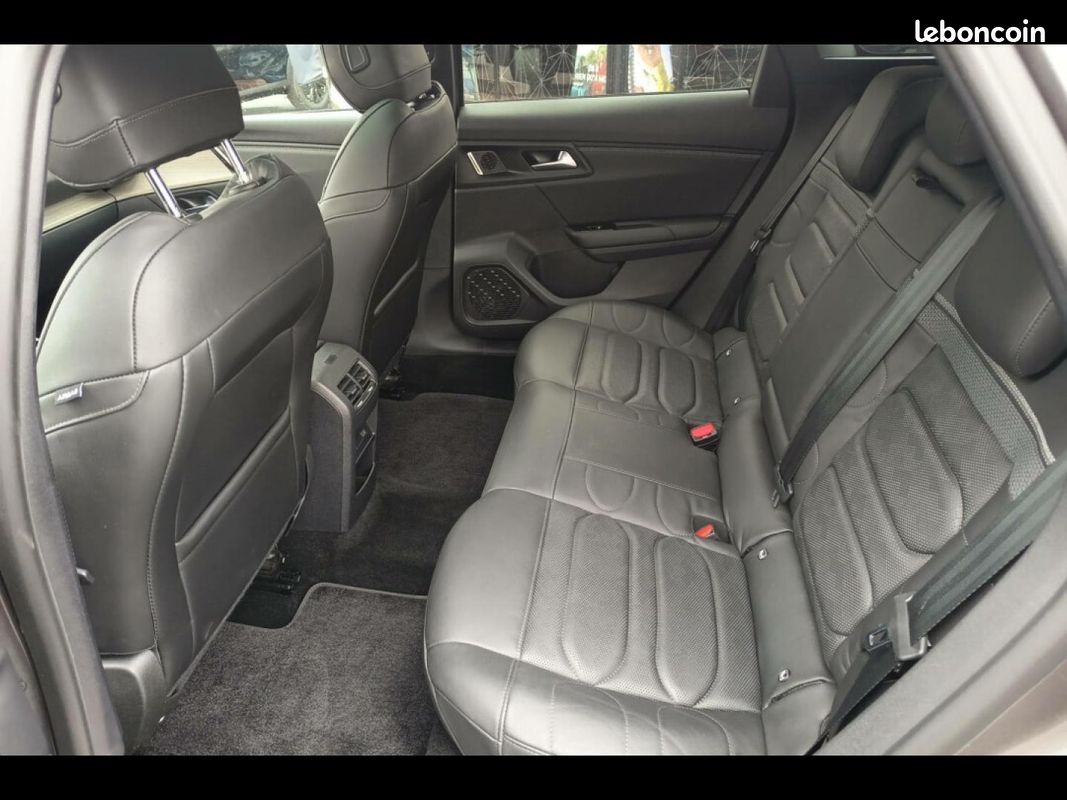 Citroen C5 X Hybride rechargeable 225ch Shine Pack ëEAT8 (image 14)