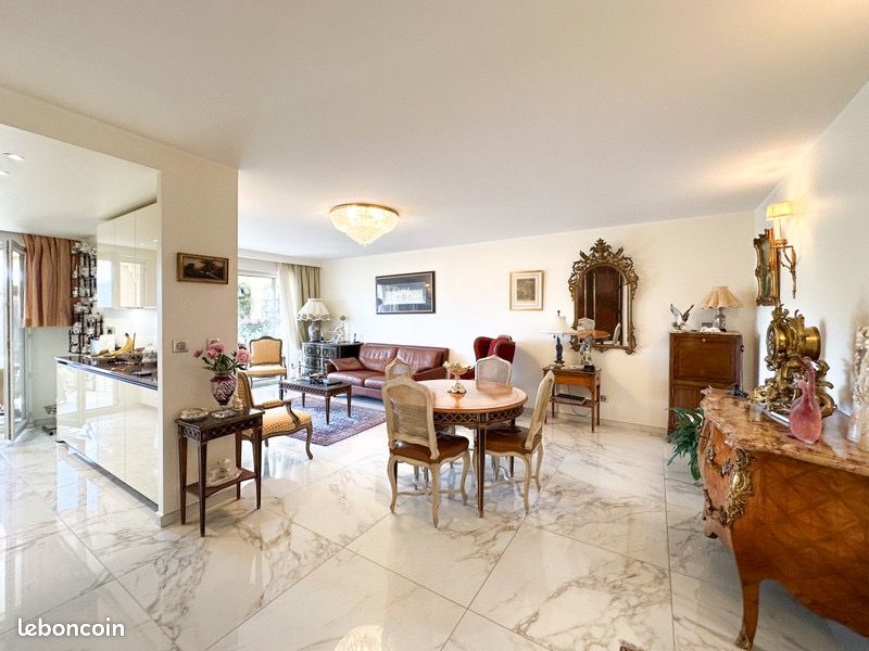 Appartement 3 pièces 80 m² · à Mandelieu-la-Napoule · 80 m² · 560 000 €