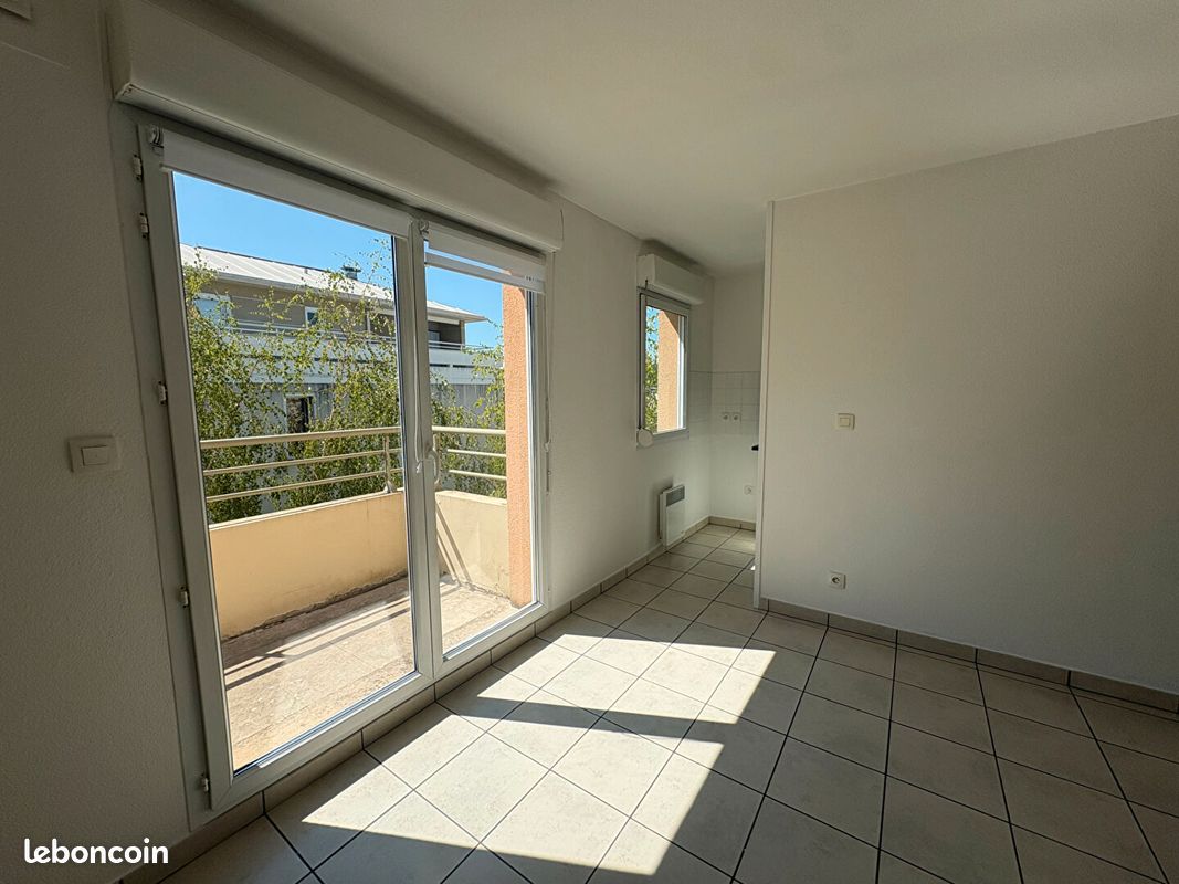 Appartement 2 pièces 53 m² · à Déville-lès-Rouen · 53 m² · 660 €