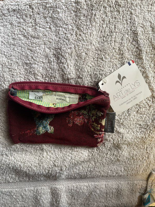 Pochette neuf (image 1)