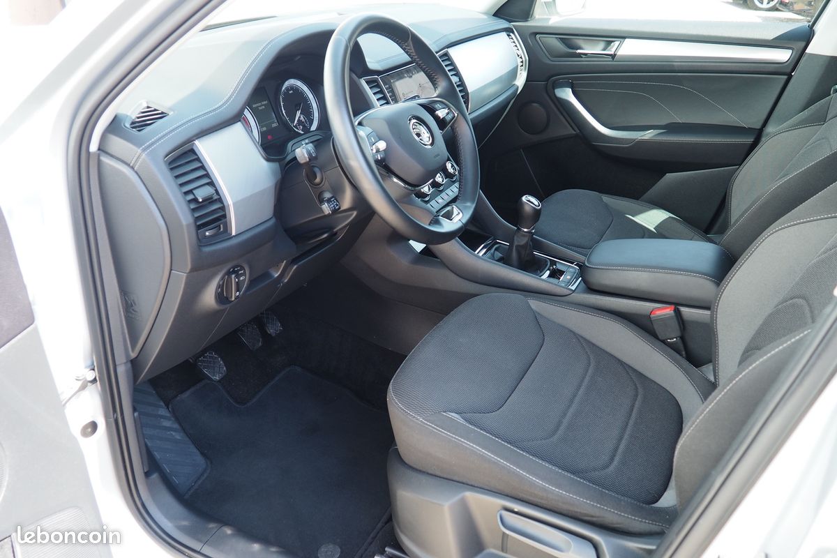 SKODA Kodiaq 1,5 Tsi 150 Ambition + Attelage + Caméra + Full Led + Options, 1ère Main - Garantie 12 mois (image 3)
