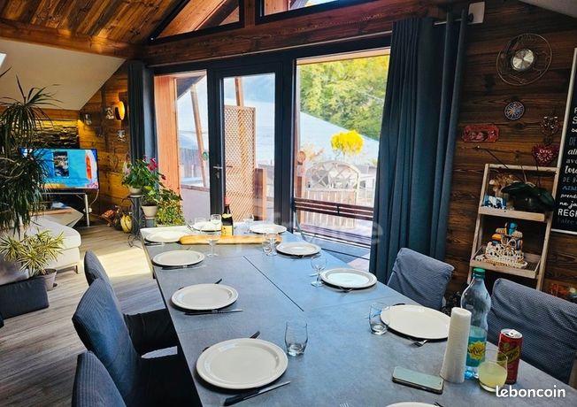 Chalet 8 pièces 253 m²