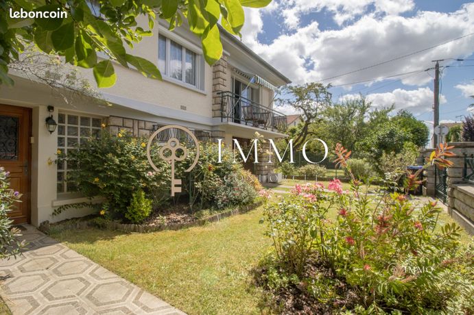 Maison 8 pièces 182 m²