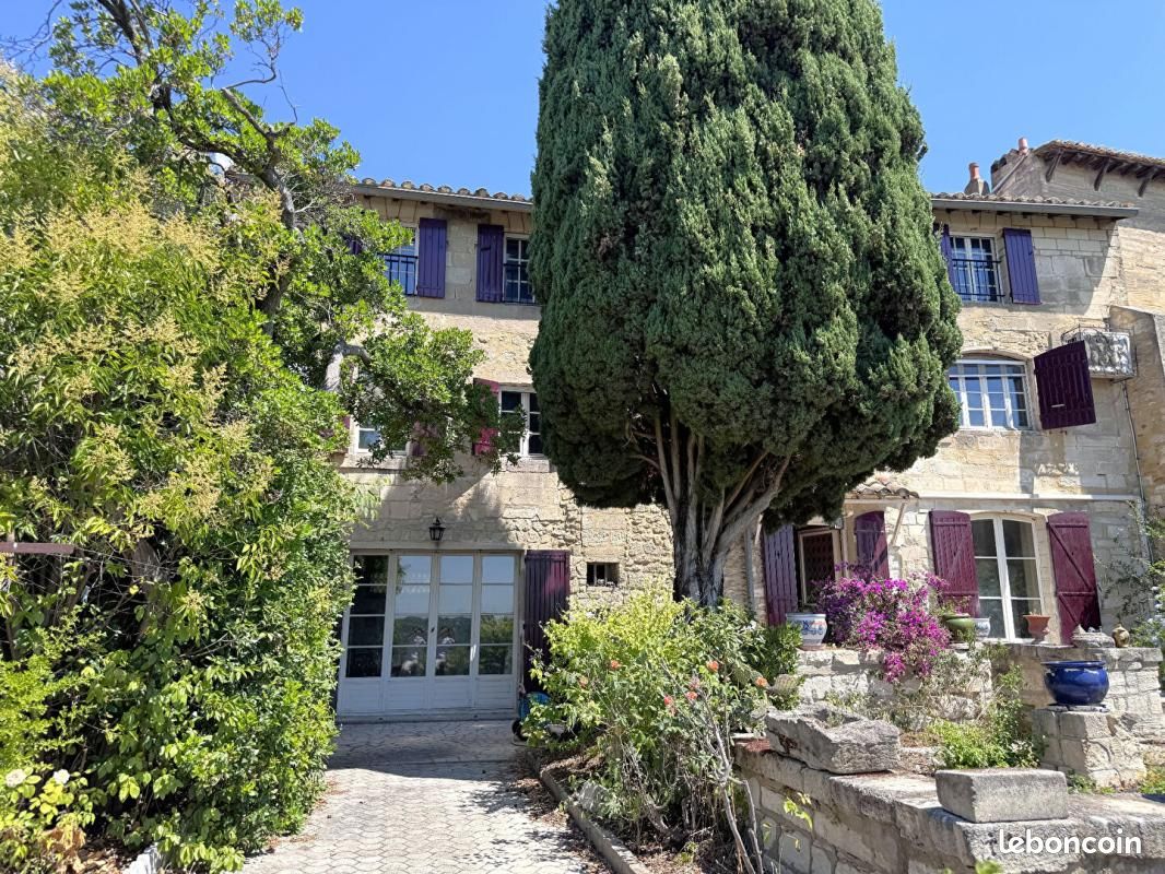 Maison 8 pièces 192 m² · à Villeneuve-lès-Avignon · 192 m² · 795 000 €