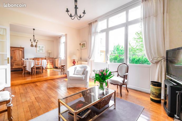 Maison 8 pièces 160 m²