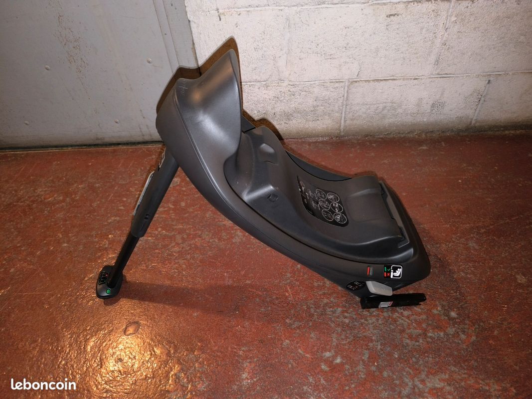 Cybex cosy (coque naissance) Aton S2 i-Size + base isofix one (image 7)