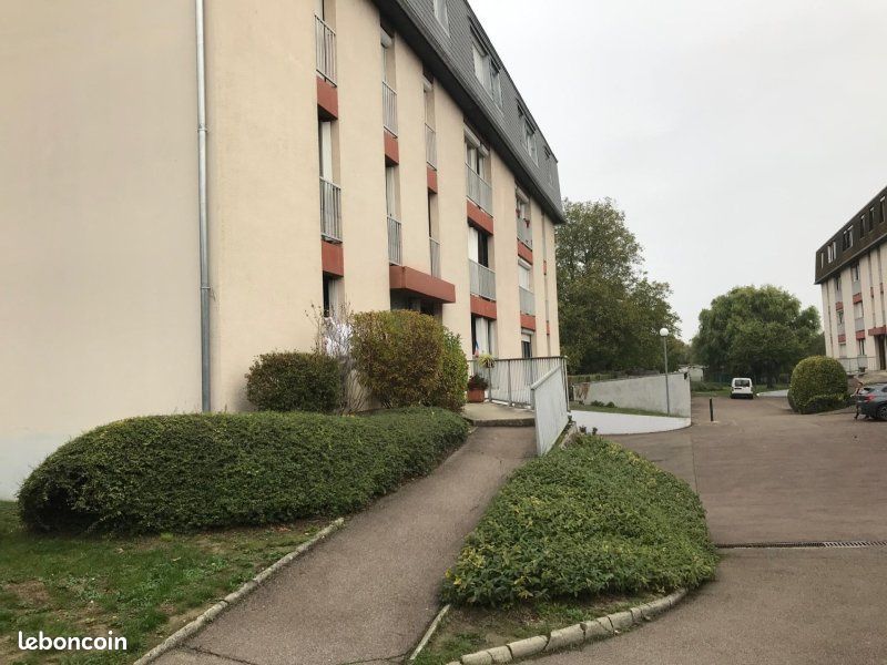 Appartement 4 pièces 83 m² · à Saint-Julien-les-Villas · 83 m² · 739 €/mois