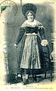 CPA 05 - Briançon N° 291 - ancien costume Briançonnais vers 1789 (image 1)