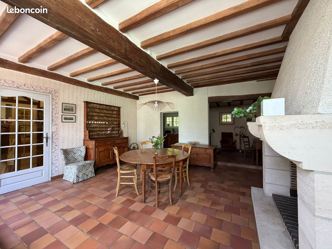 Maison 7 pièces 178 m² · à Montsuzain · 178 m² · 285 000 €