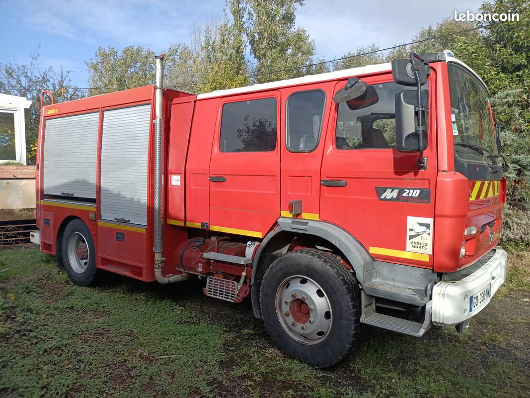 Camion Pompier Renault M210 Midliner (image 1)