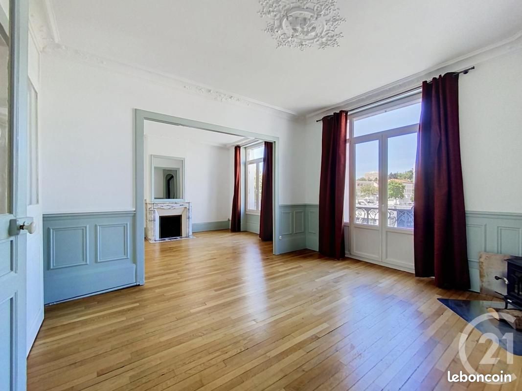 Appartement 5 pièces 106 m² · à Nancy · 106 m² · 270 000 €