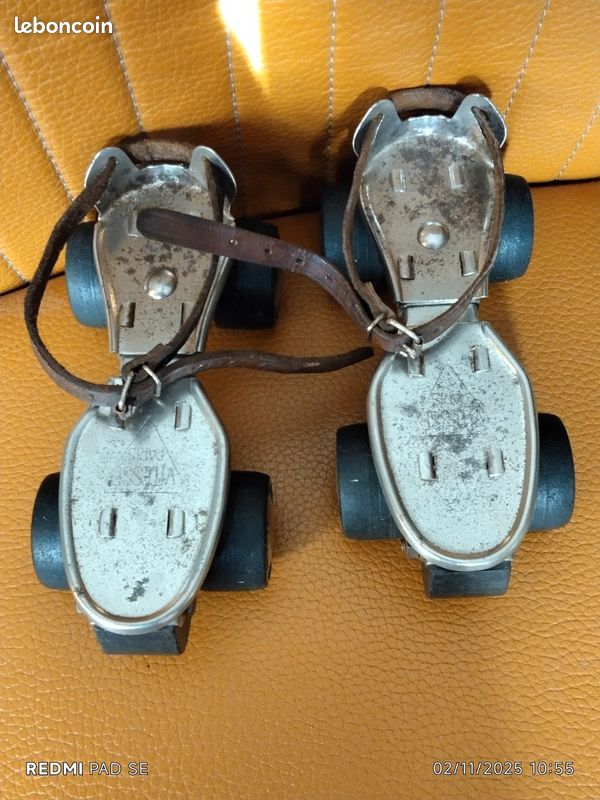 Anciens patins à roulettes / JUNIOR / roller vintage / Années 60' / Entièrement restaurés et prêts à l'usage ! - France