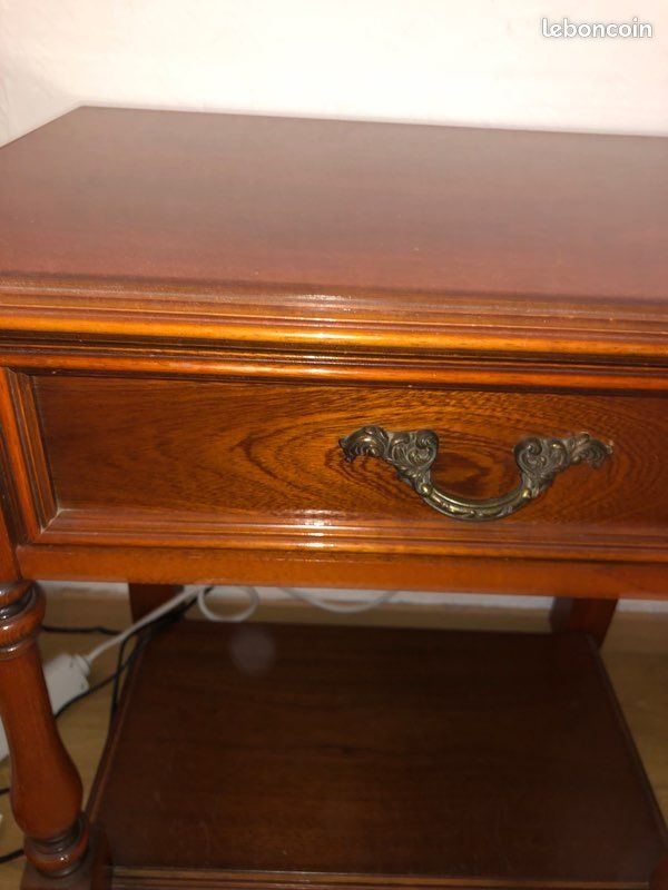 2 tables de nuit (image 2)